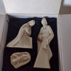 Mikasa Old Holy Night Set in Orginal Box